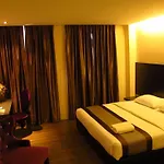 Hotel Austin Paradise